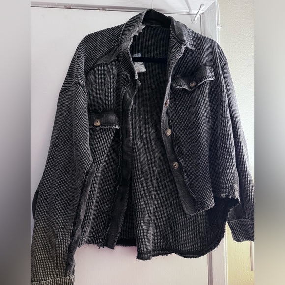 Oli & Hali Mineral Washed Waffle Knit Shacket - Picture 2 of 4